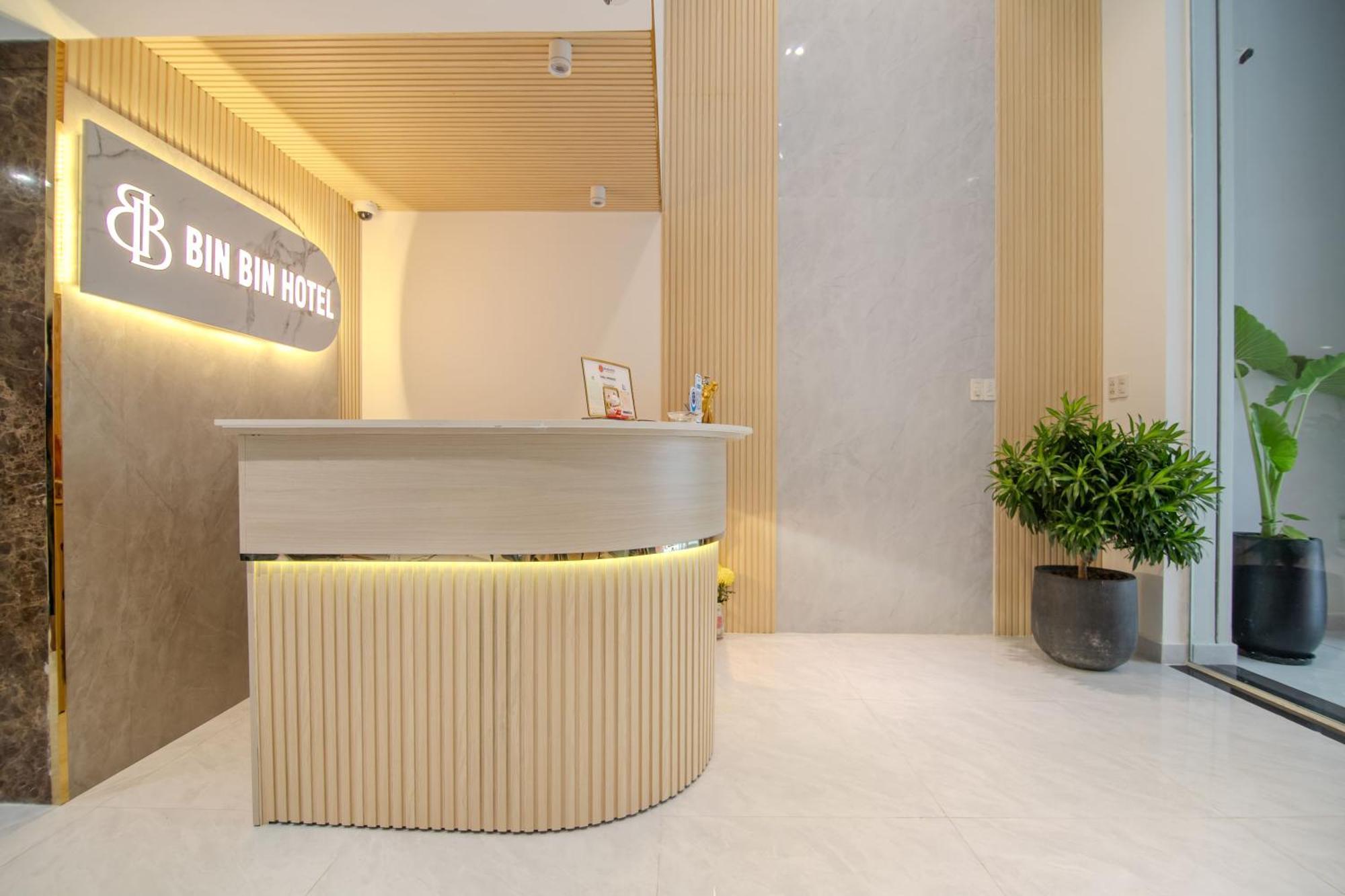 Bin Bin Hotel 6 - Near Secc D7 Ho Chi Minh City Bagian luar foto