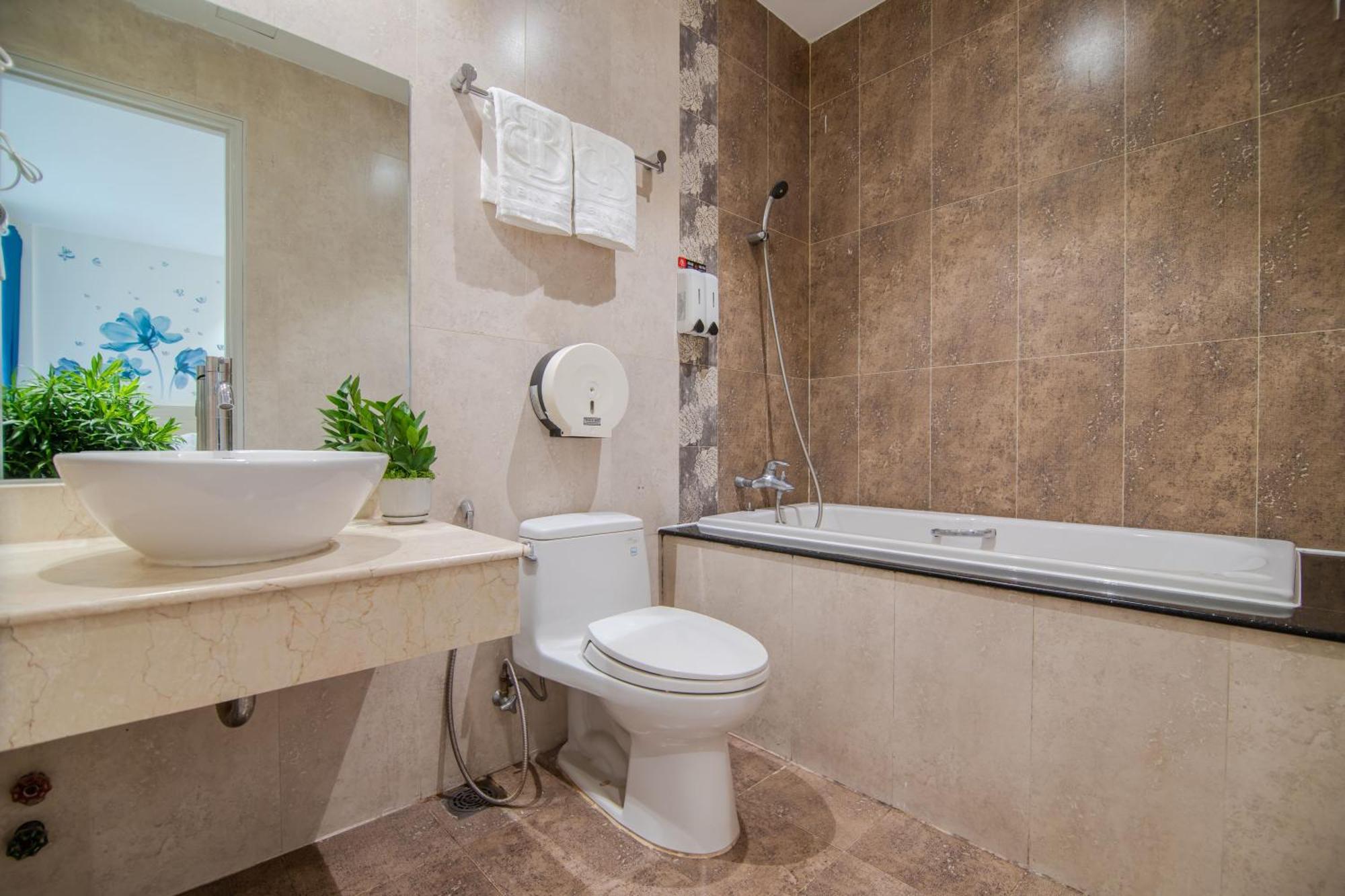 Bin Bin Hotel 6 - Near Secc D7 Ho Chi Minh City Bagian luar foto