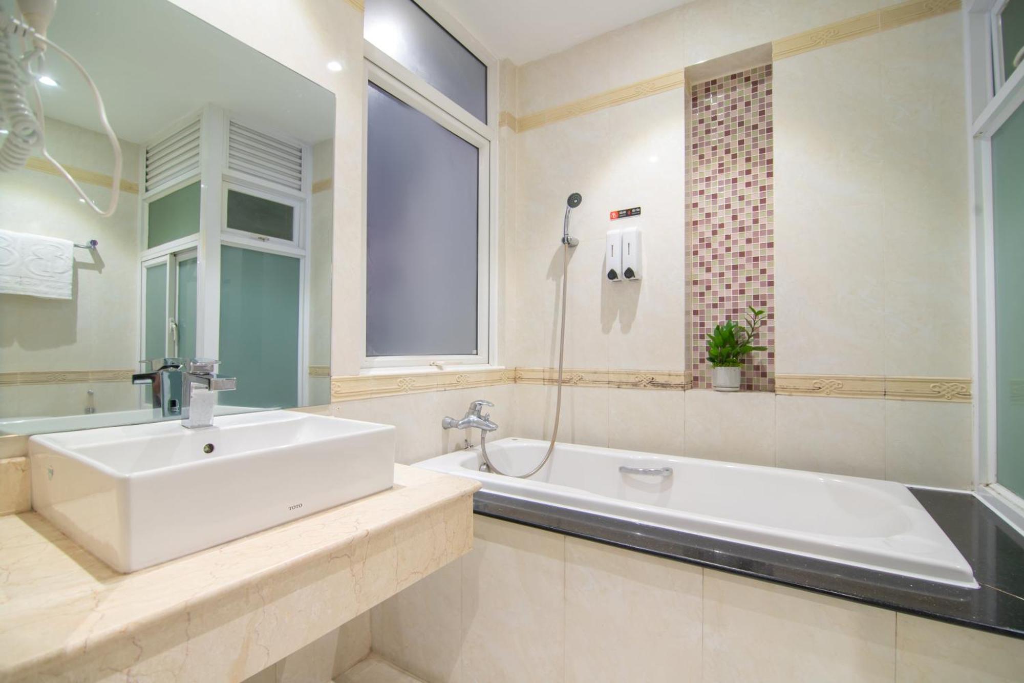 Bin Bin Hotel 6 - Near Secc D7 Ho Chi Minh City Bagian luar foto